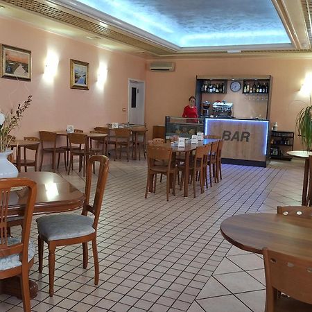 Hotel Perla Massa Lombarda Buitenkant foto