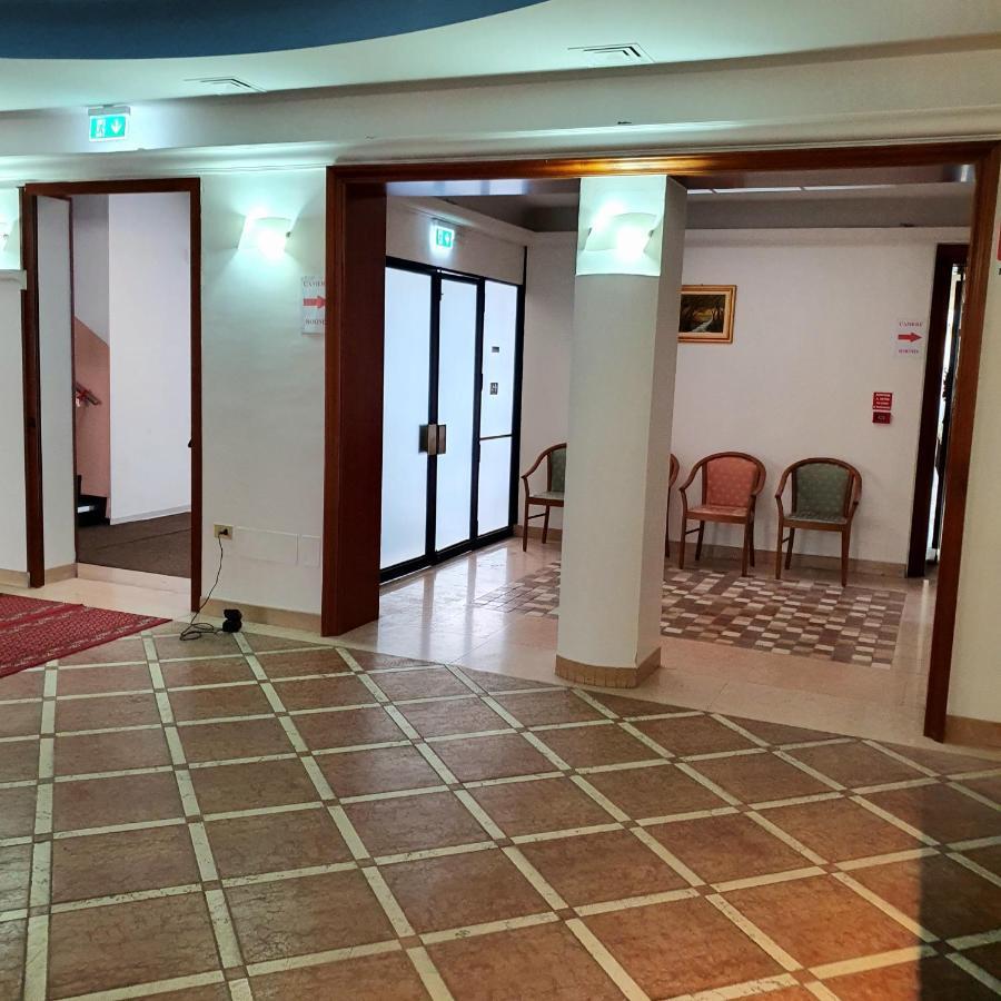 Hotel Perla Massa Lombarda Buitenkant foto