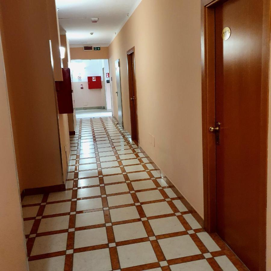 Hotel Perla Massa Lombarda Buitenkant foto