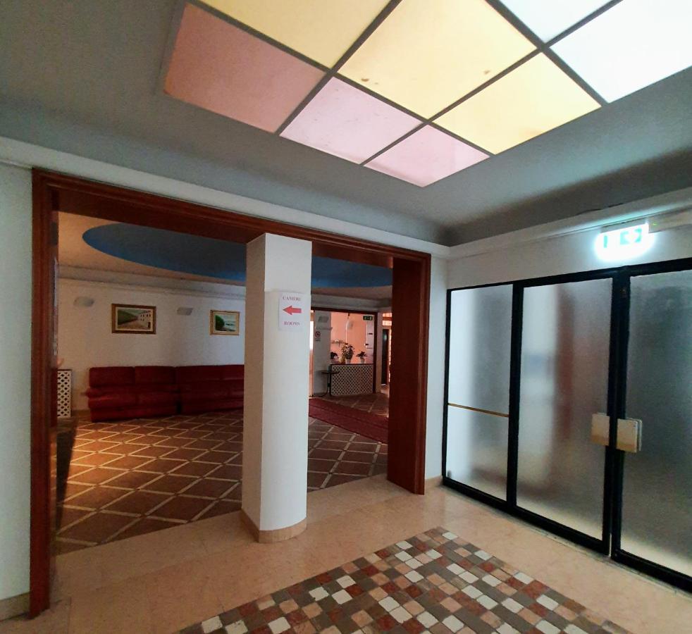 Hotel Perla Massa Lombarda Buitenkant foto