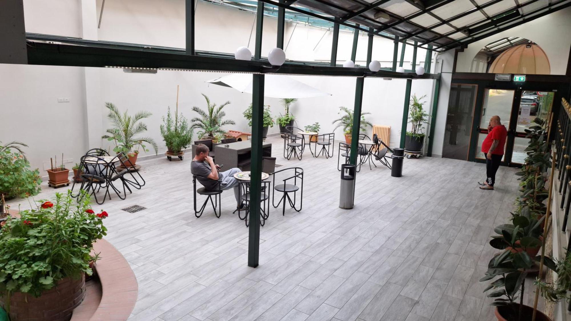 Hotel Perla Massa Lombarda Buitenkant foto