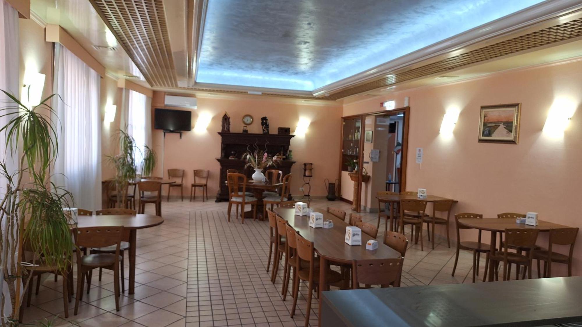 Hotel Perla Massa Lombarda Buitenkant foto